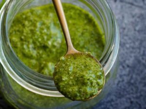 Pesto piselli in barattoli