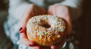 Hai sempre voglia di dolci? Ecco 5 cibi che la faranno sparire all’istante